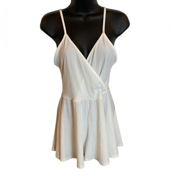 Pretty Little Things White Crepe Strappy Wrap Playsuit Women's Size 6 - Picture 1 of 14